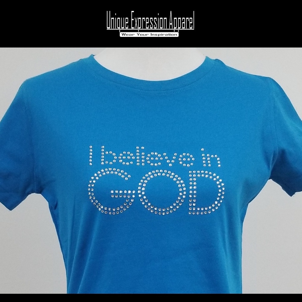 "I believe in God" dressy cobalt graphic tee